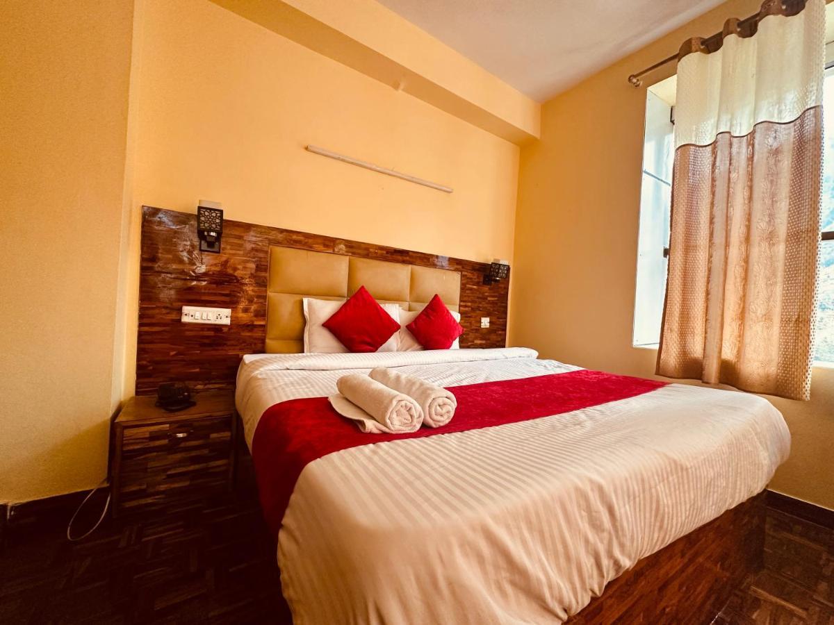 Hotel Grand Kalinga - Near Volvo Bus Stand Manali Экстерьер фото